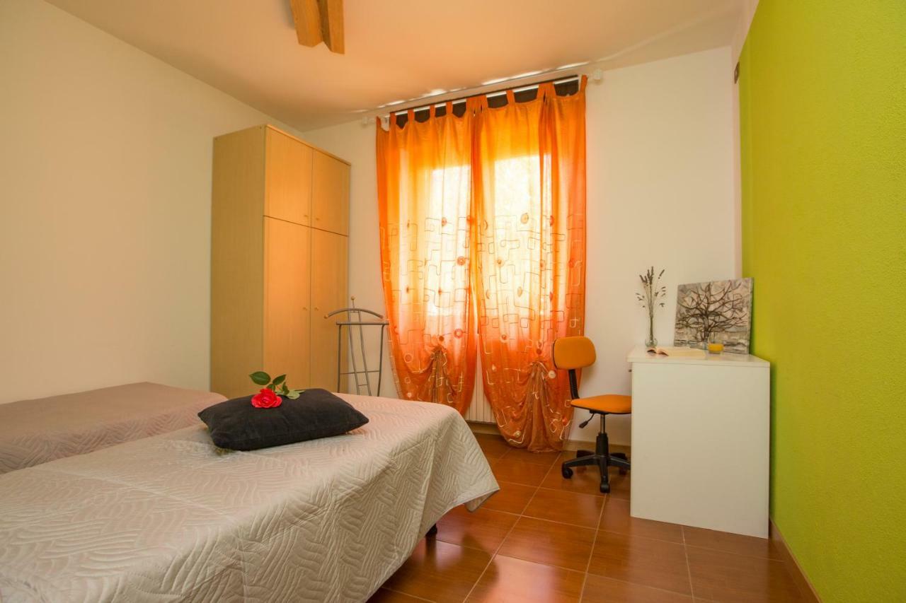 Free Hugs Hotel Mazzo di Valtellina Bagian luar foto