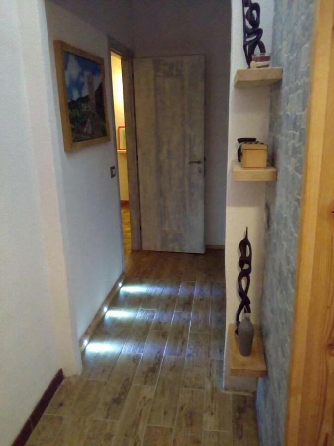 Free Hugs Hotel Mazzo di Valtellina Bagian luar foto